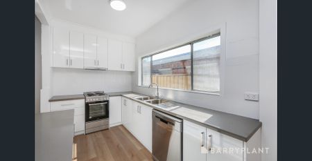 32 Belmore Road, Sunshine North, Vic 3020 - Photo 3