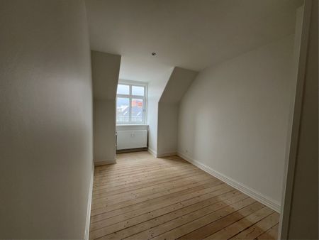 115 m2 midt i gågaden m/ altan og elevator - Photo 4