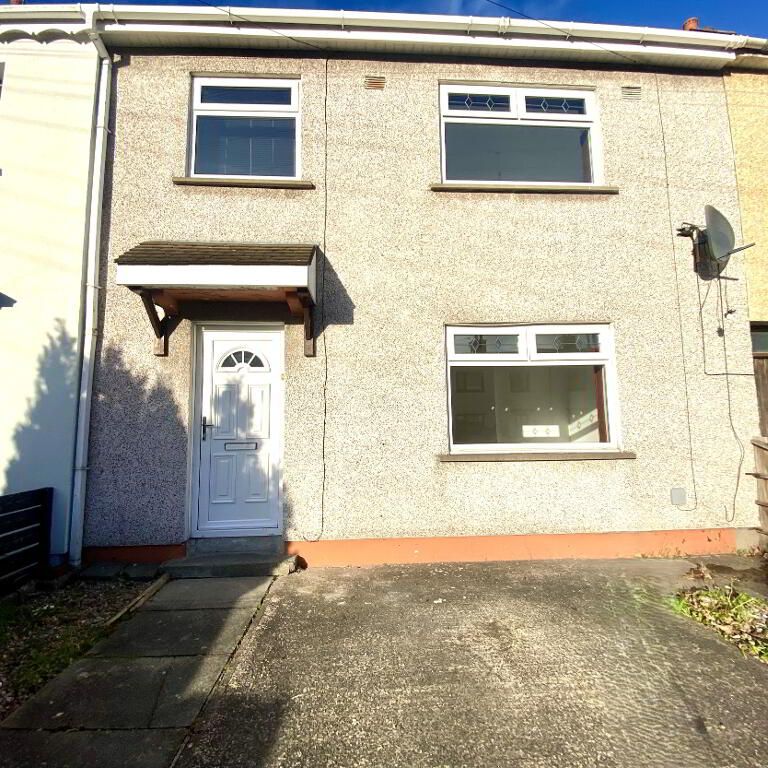 14 Thornfield Court, Carrickfergus, BT38 8LP - Photo 1
