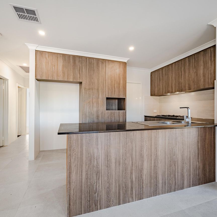 102A Riseley Street - Photo 1