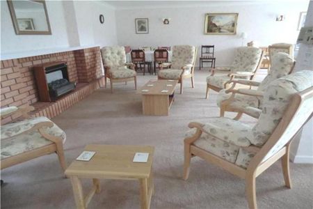 1 bedroom retirement property to rent - Photo 5