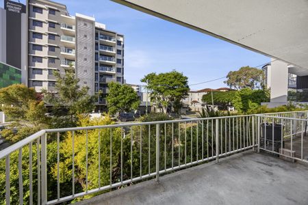 4/16 Norman Street, Southport QLD 4215 - Apartment For Rent | Domain - Photo 5