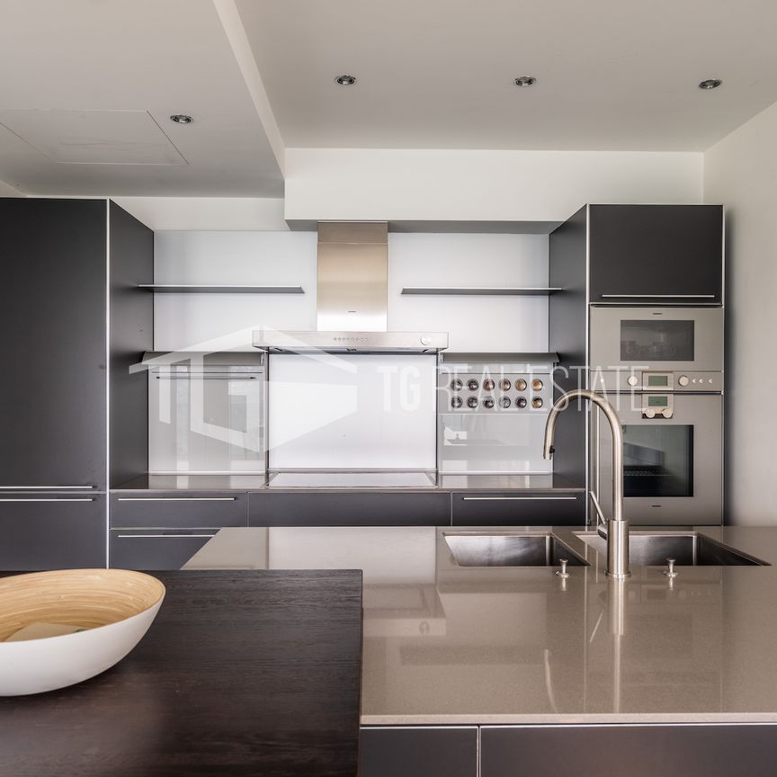 PRESTIGIOSO ATTICO CON ROOF TERRACE - Foto 1