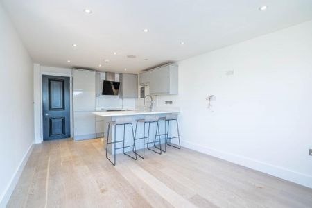 3 bedroom apartment to rent - Photo 2