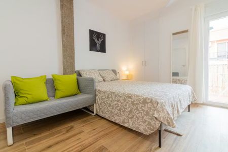 Carrer Pintor Stolz, Valencia, Valencian Community 46018 - Photo 3