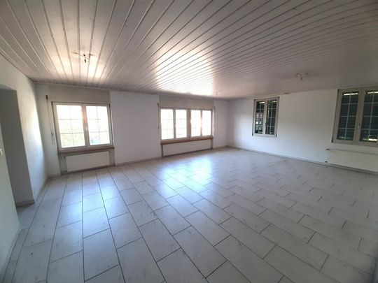 5.5 Room Apartment – Lots of Space! - Photo 1