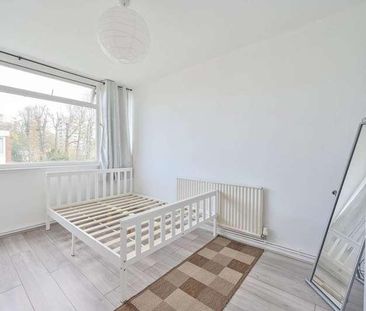 Swanwick Close, Roehampton, SW15 - Photo 6