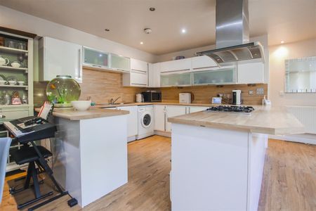 Crow Lane, Ramsbottom, Bury - Photo 3