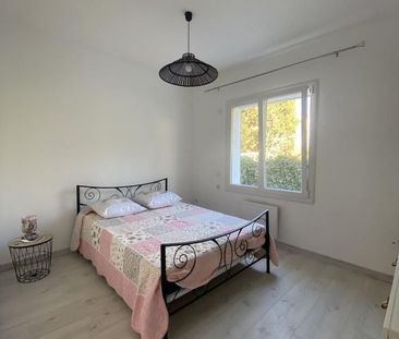 Appartement T2 à louer 2 pièces - 48,20 m2 CHATEAUNEUF LES MARTIGUE... - Photo 3