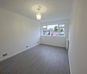 Magnolia Way, Epsom, Surrey, KT19 9LT - Photo 4