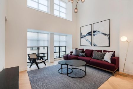 3 bedroom flat to rent - Photo 2