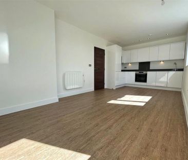 2 Bedroom Apartment To Let - Photo 3