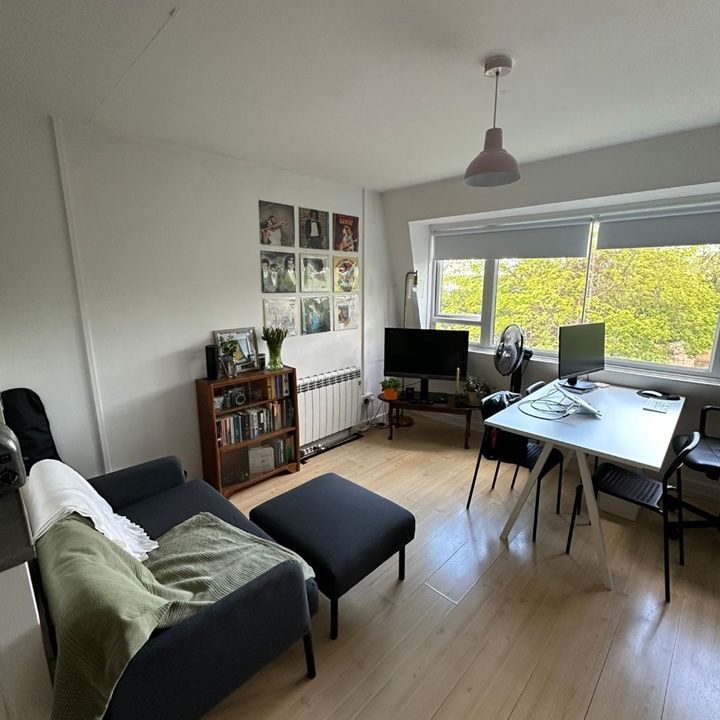 2 Bed Flat, Mycenae Road, SE3 - Photo 1