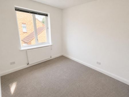 Hoylake Drive, Farcet, Peterborough - Photo 3