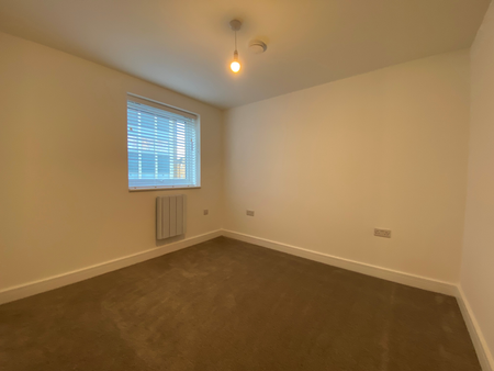 2 bedroom apartment - Photo 3