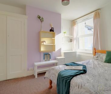 4 bedroom terraced house to rent - Photo 2