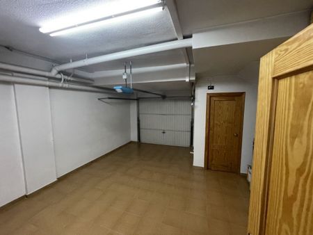 Luxury Detached House for rent in El Campello, Valencia - Photo 3