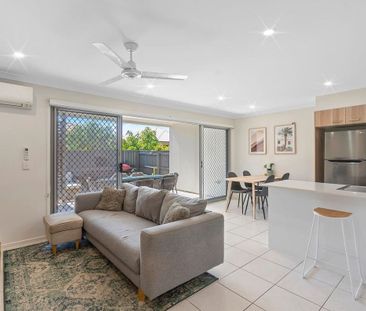 DO NOT LET THIS ONE GO!!! Beautiful 3 Bedroom Modern Townhome - Photo 1