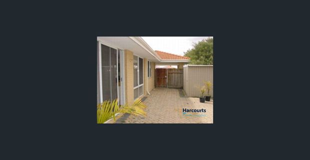 Spacious Family Home in Central Thornlie - Photo 1