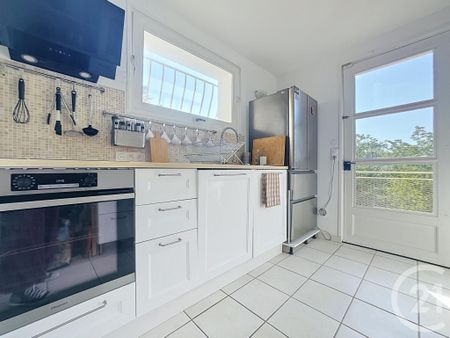Location Maison 8 pièces 152m² PONTHIERRY 77310 - Photo 2