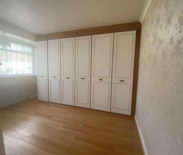 Bellamy Drive, Stanmore, HA7 - Photo 3