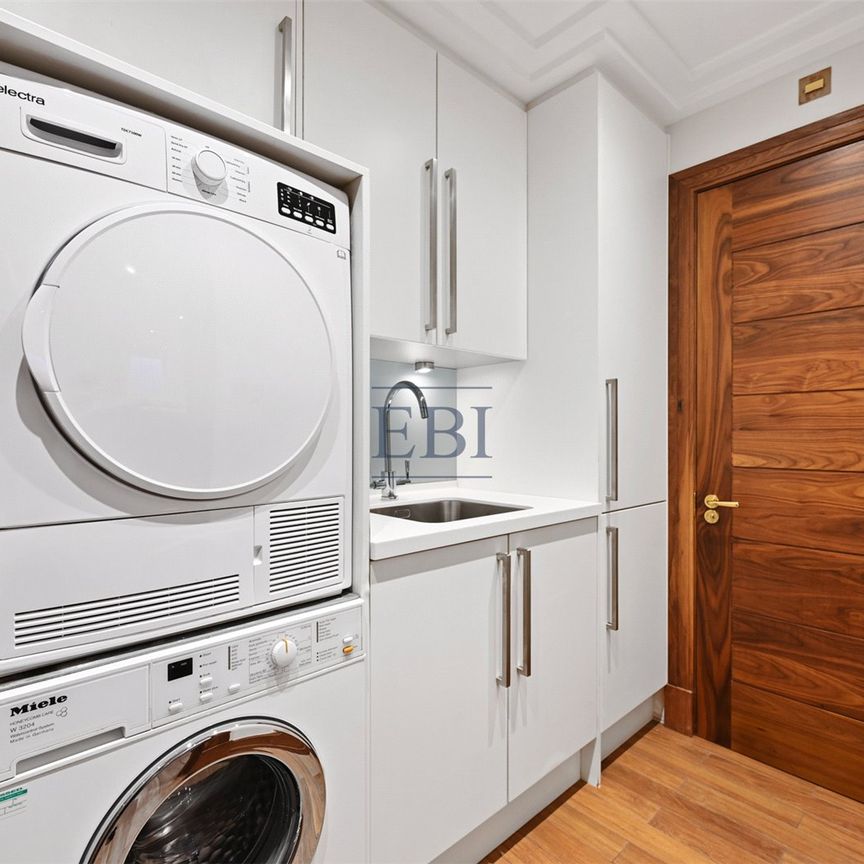 Montpelier Square, London, SW7 1JX - Photo 1