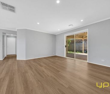 2 Buckley Way, Lynbrook - Photo 4