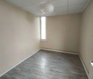 APPARTEMENT T3 - 58 m² - COEUR DE PARAY - Photo 1