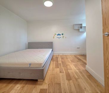1 Bed Flat, Nightingale Grove, SE13 - Photo 2