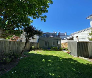 2 Bedrooms Petone - Photo 5