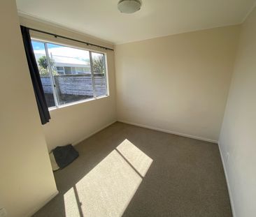 54 Churton Drive, Churton Park - Photo 2