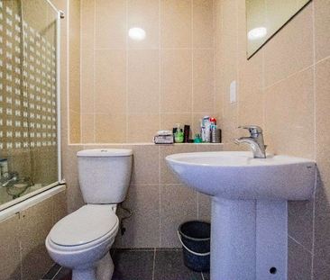 Boulcott Street Room 4 - Photo 4