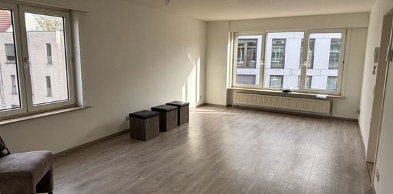 - SINT-AMANDSBERG - Gezellig appartement met 2 slpk en tuin - Photo 2