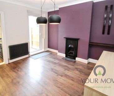 2 bedroom semi-detached house to rent - Photo 2