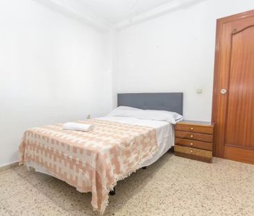 Calle Manuel de Falla, Málaga, Andalusia 29004 - Photo 4