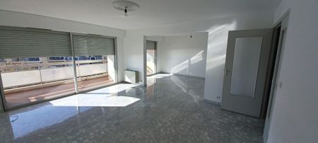 Location Appartement 4 pièces 94m² NICE 06200 - Photo 2