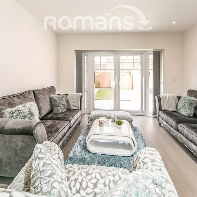 3 bedroom semi-detached house to rent - Photo 1