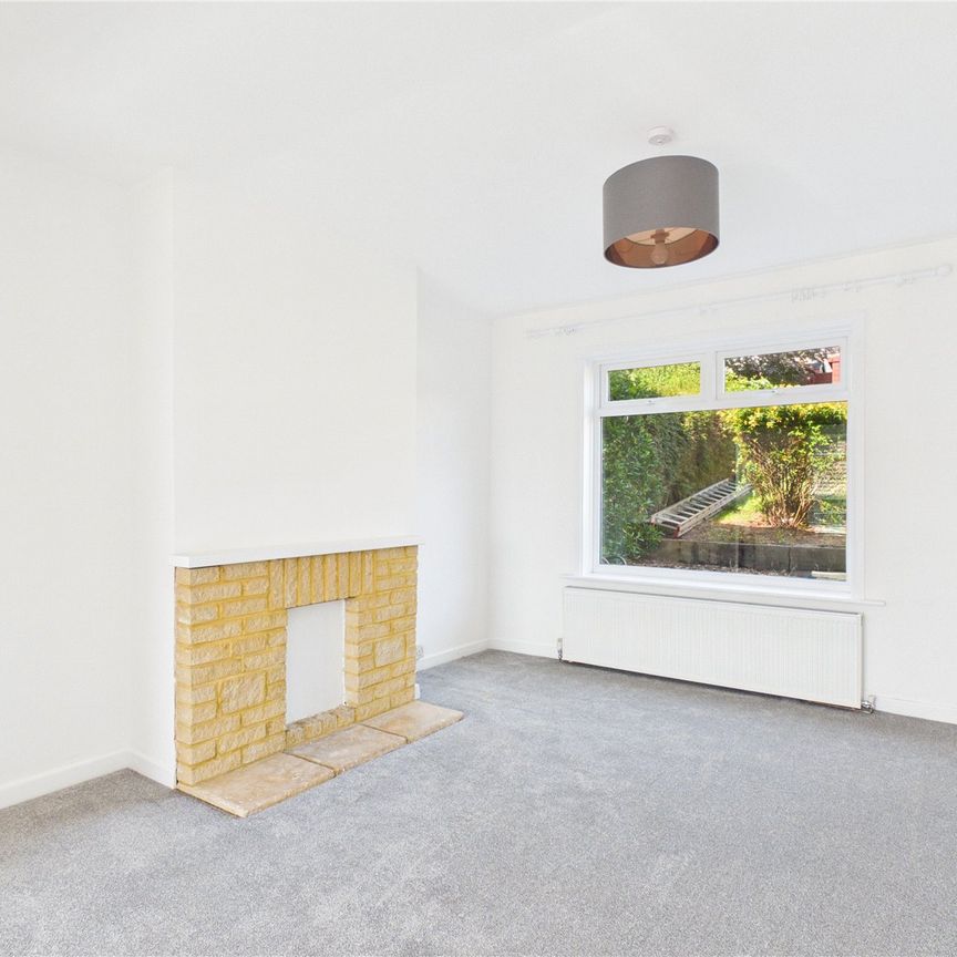 Eastlyn Road, - Photo 1