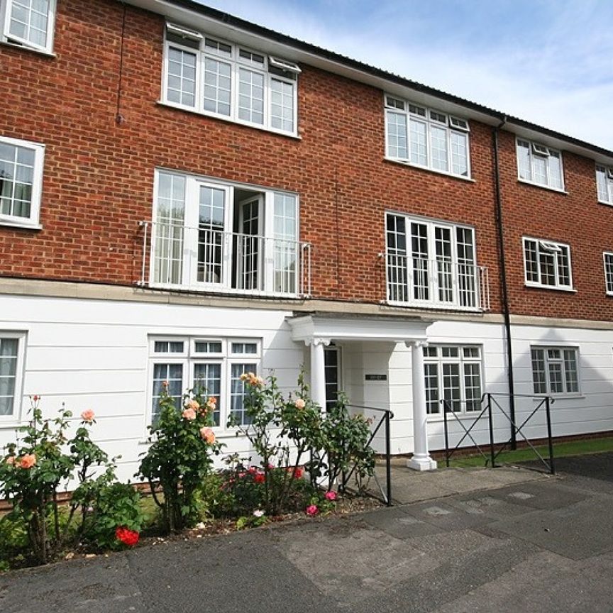 Lammas Court, Windsor, Berkshire,SL4 - Photo 1