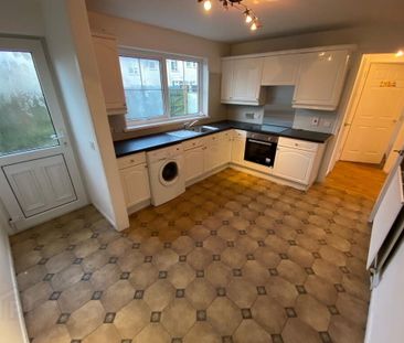 23 Edenvale Court, Lisburn, BT28 2RL - Photo 6