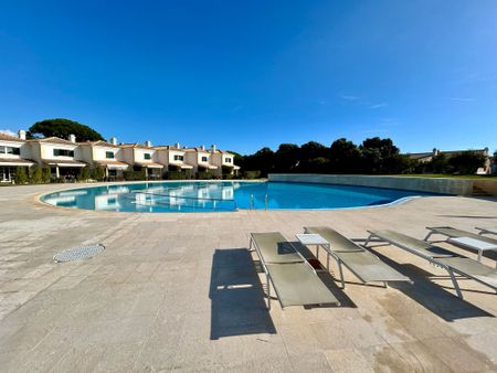 Moradia T3 em condomínio com piscina e jardins na Quinta da Bicuda - Photo 3