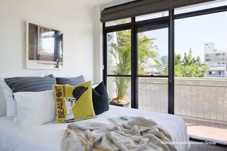 Easy alfresco living in 2 bed townhouse-style apartment - Photo 5