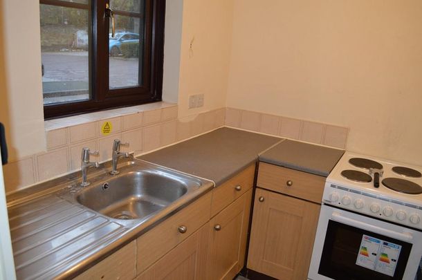 1 bedroom flat to rent - Photo 1