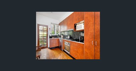 Stunning 2 Bedroom Apartment with Ocean Views FIRST OPEN FOR INSPECTION SCHEDULED 29/11/2025 - Photo 5