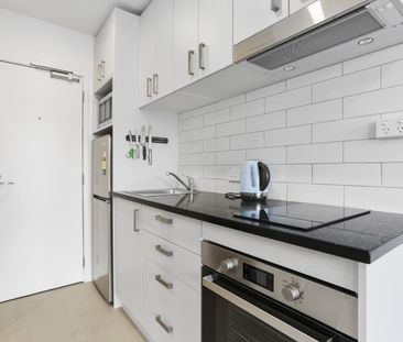 Property Management6 Lorne Street, City Centre - Apartment for Rent - Photo 3