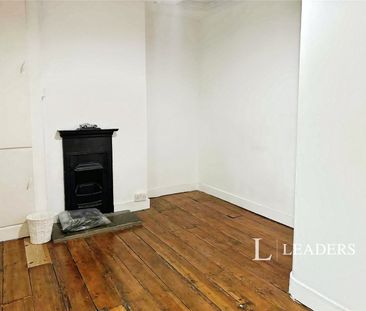 2 bedroom house to rent Hanover Street, Cheltenham, Gloucestershire... - Photo 3