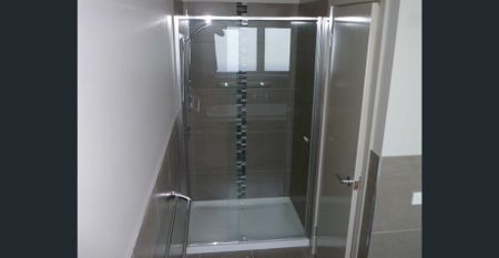 Modern 3-Bedroom Townhouse in Belmont - Photo 5