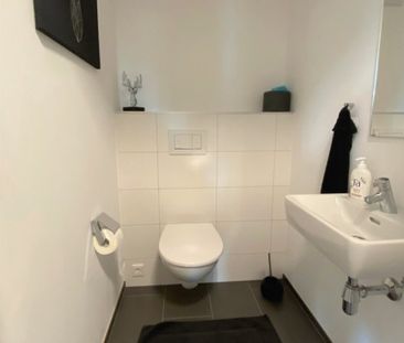 Familiäre sonnige 3 Zimmer Wohnung mit TG-Stellplatz - Photo 4