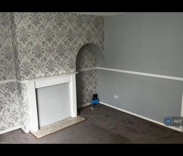 2 bedroom end of terrace house to rent - Photo 3