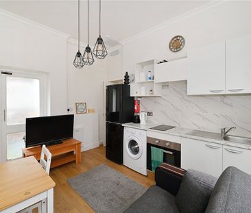 Castletown Road, West Kensington - Photo 4